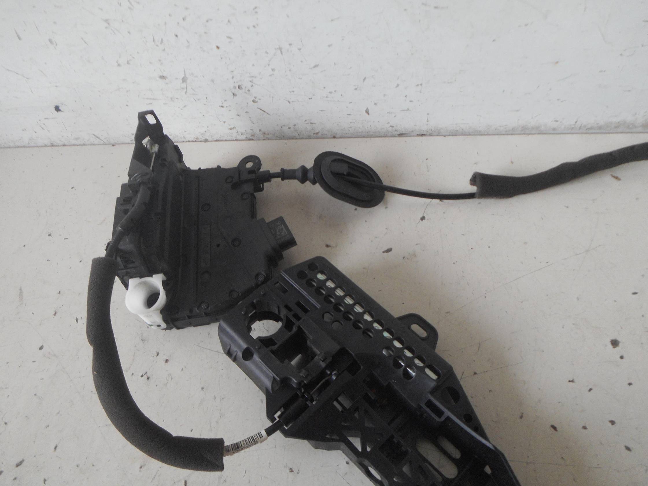 Serratura porta ant. sx.